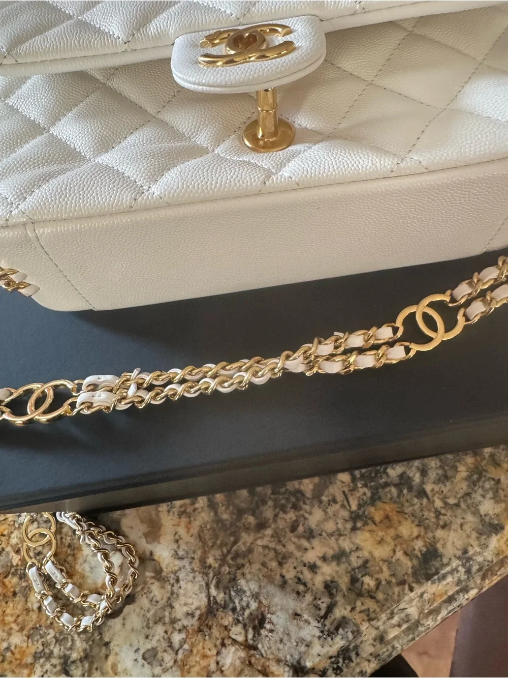 CHANEL Quilted Shoulder Bag in whire with Gold Hardware